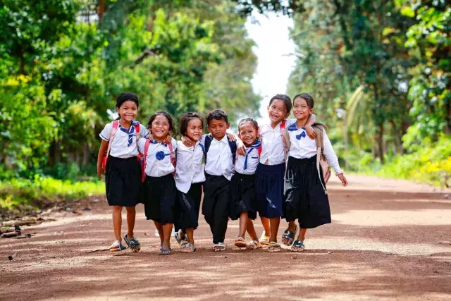 Children in Cambodia walking to school